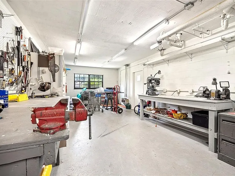 101 N Grandview St #203 — Photo 40