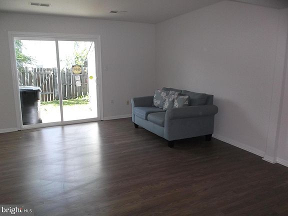 4th image of 4624 Whitaker Pl