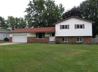 1769 Woodside Rd, Muskegon, MI 49441