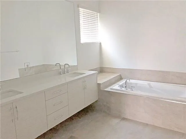 10930 Windward St — Photo 15