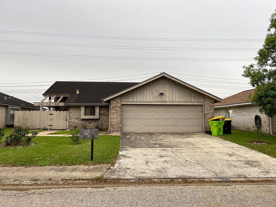 1st image of 1922 Teakwood St
