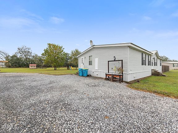 4th image of 1100 Lena Dr