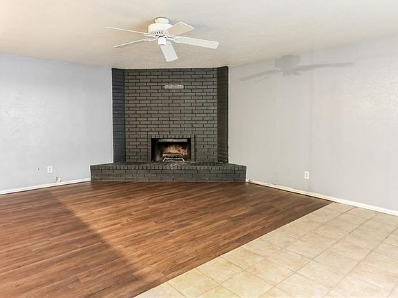 3rd image of 4305 Blue Creek Dr