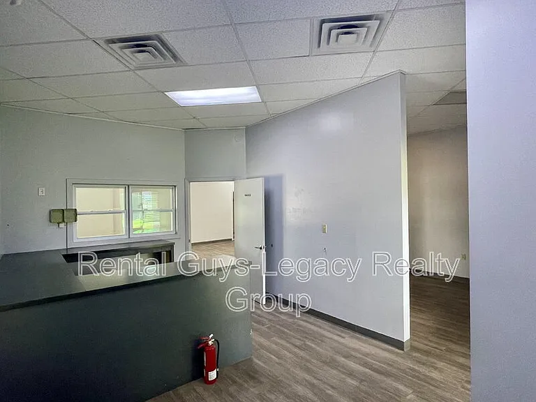6365 Philips Hwy — Photo 8