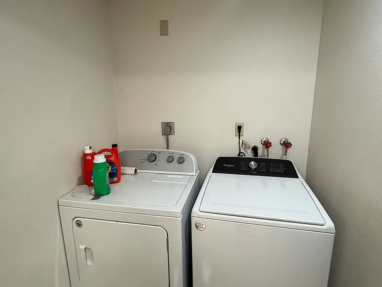 9030 Seward Park Ave S #203 — Photo 25