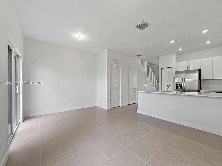 1533 SE 27th Rd #1533 — Photo 3