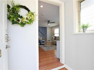 89 Sandringham Ave, Providence, RI 02908