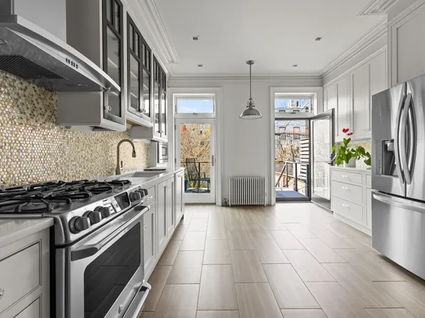 50 Wyckoff Street image 1 of 13