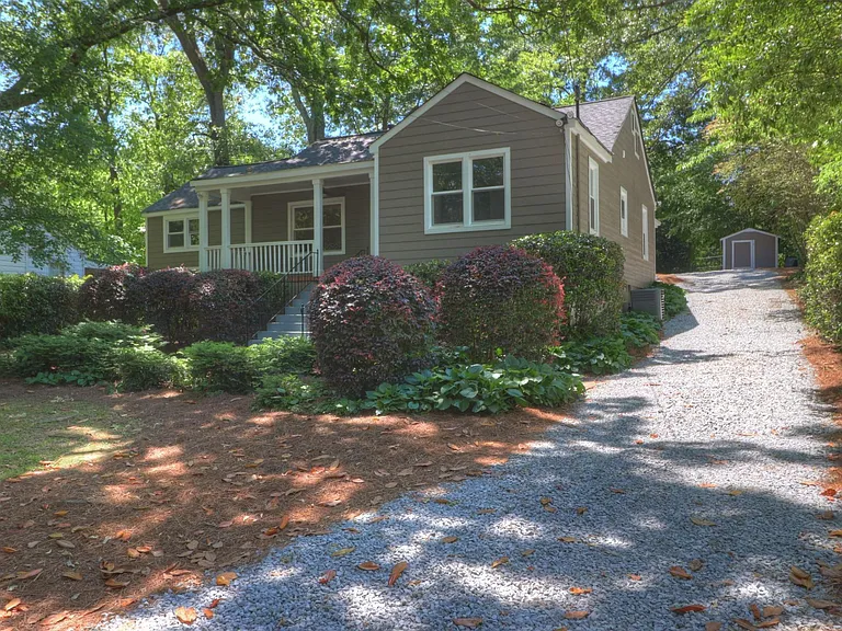 1254 Kingsley Cir — Photo 2