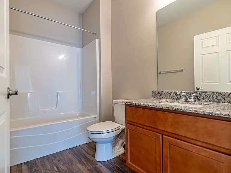 Saddlebred Park Apartments — Photo 25