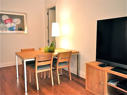 Rented by New York Residence | media 38