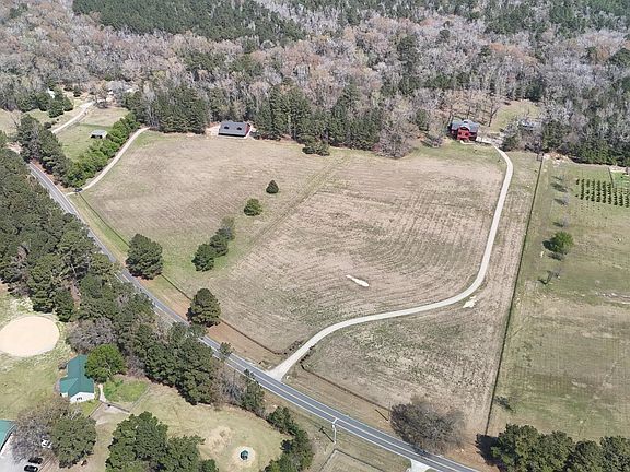 4th image of 1050 Lakebay Road