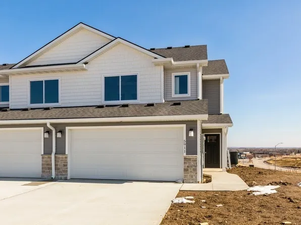 5943 NW 91st Ct, Johnston, IA 50131