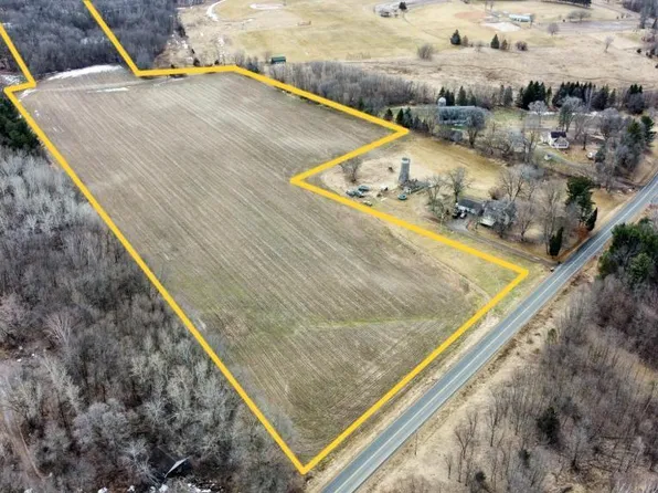 Glader Blvd, Lindstrom, MN 55045