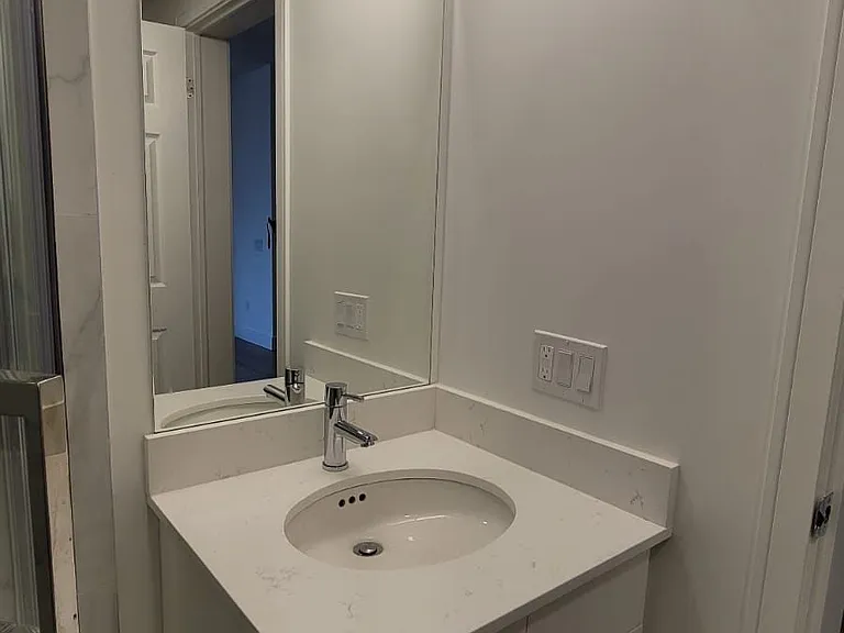1 Wellington St #219 — Photo 6