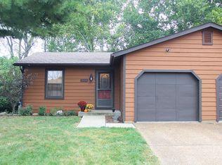 12 Cougar Dr APT A, Glen Carbon, IL