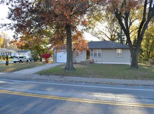 1640 Washington St, Florissant, MO 63033
