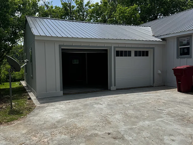 1100 E 8th Ave — Photo 16