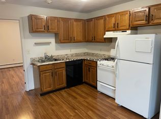 10 East St APT 210, Cranston, RI 02920