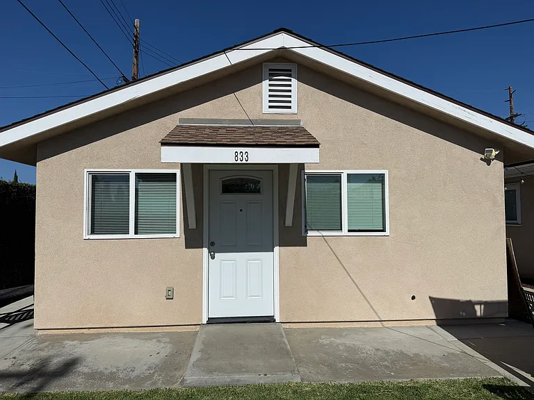 831 E Hoover Ave — Photo 32