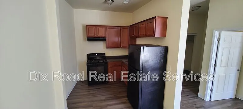 4200 Colerain Ave — Photo 2