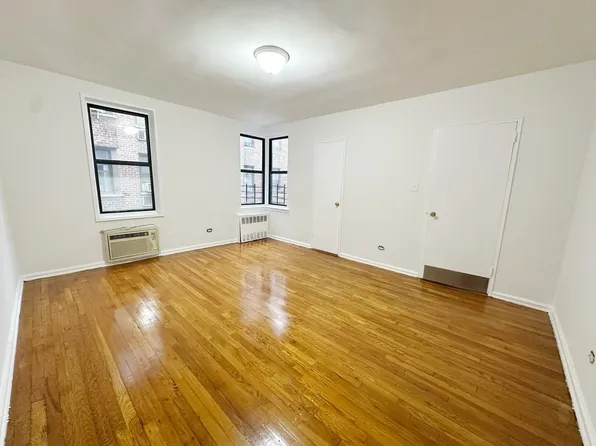 9303 Shore Road image 14 of 15