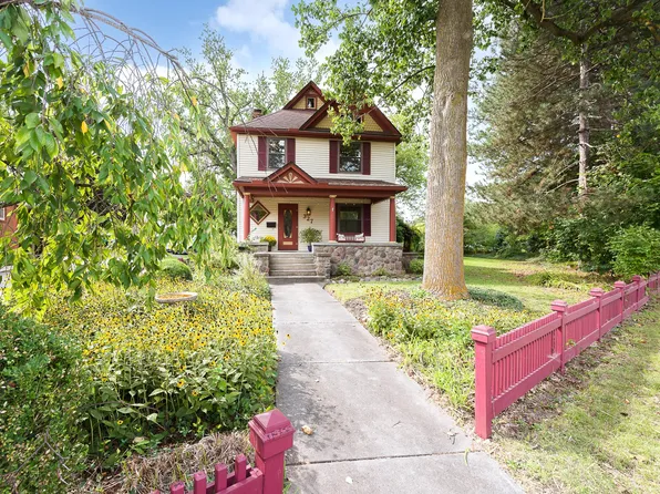 327 N Ann Arbor St, Saline, MI 48176