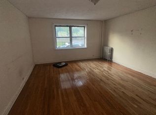 42 Park Ave #11, Yonkers, NY 10703