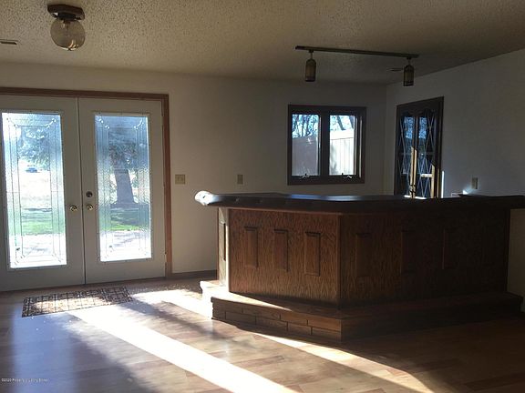4th image of 1829 Prairie Oak Dr