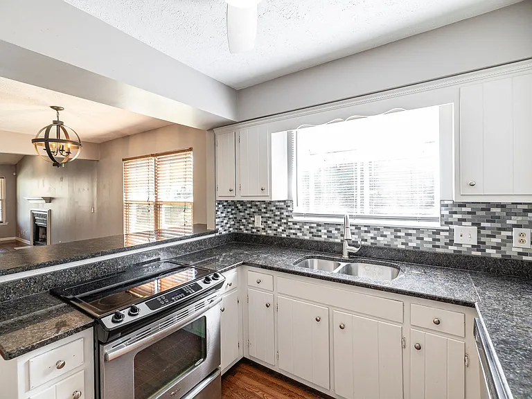 5507 Hill Ct — Photo 21