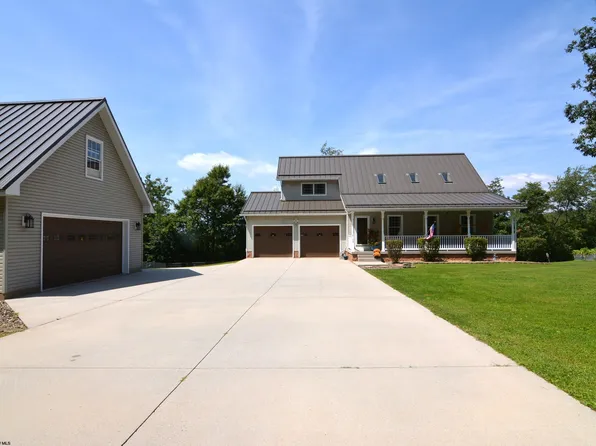 2169 Maryland Line Rd, Bruceton Mills, WV 26525