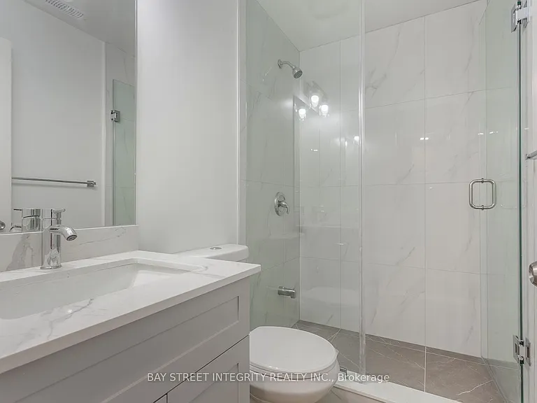 459 Palmerston Blvd #LOWER — Photo 16