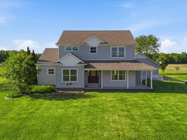 7868 Big Hand Rd, Columbus, MI 48063