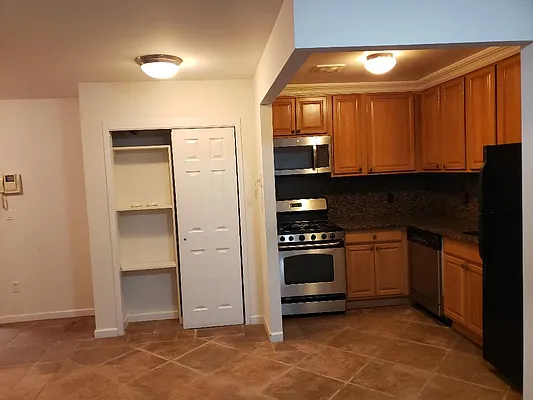 Rented by US # 1 Realty | media 31