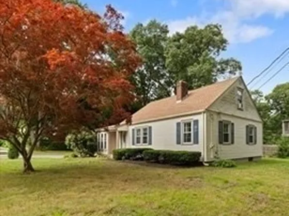 105 Patterson St, Attleboro, MA 02703