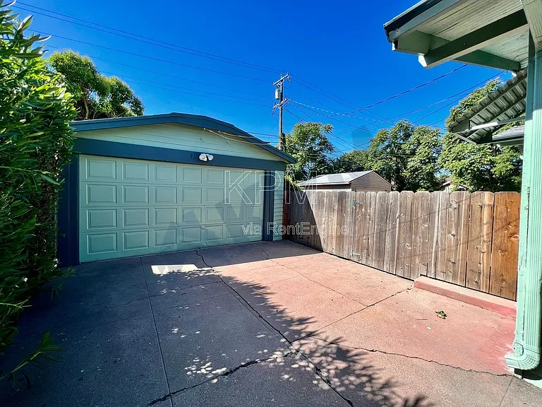 1234 W Harding Way — Photo 24