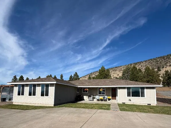 4214 Jana Dr, Klamath Falls, OR 97603