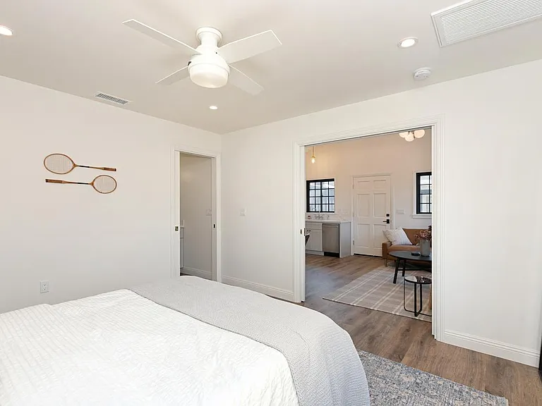 2056 Julian Ave — Photo 13