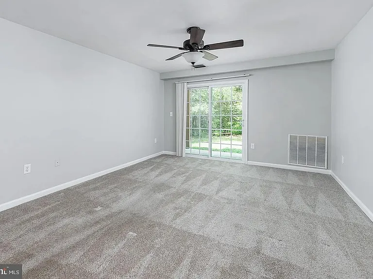 1122 Tristram Cir #1122 — Photo 7