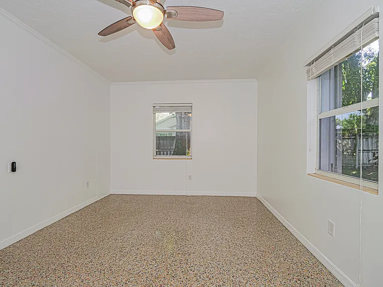 2158 Seville Ave — Photo 23