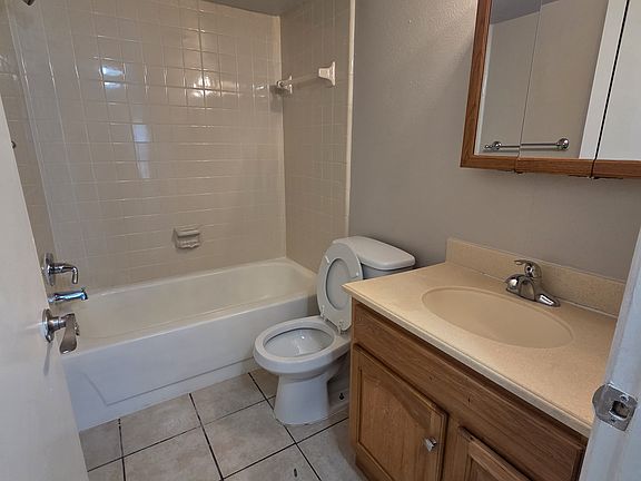 5th image of 4013 Dream Oak Pl APT 101