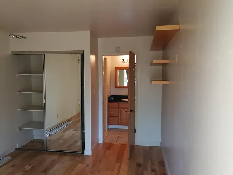 2535 College Ave — Photo 6