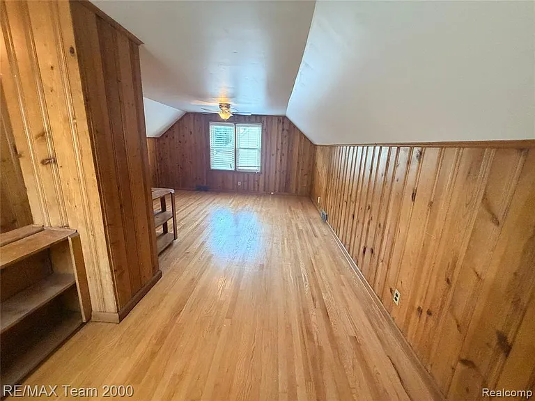 3418 Harding St — Photo 9