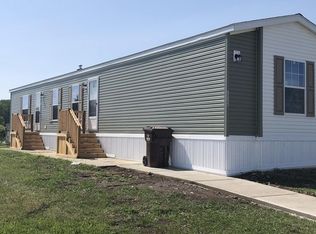 25250 Oxford St, Woodhaven, MI