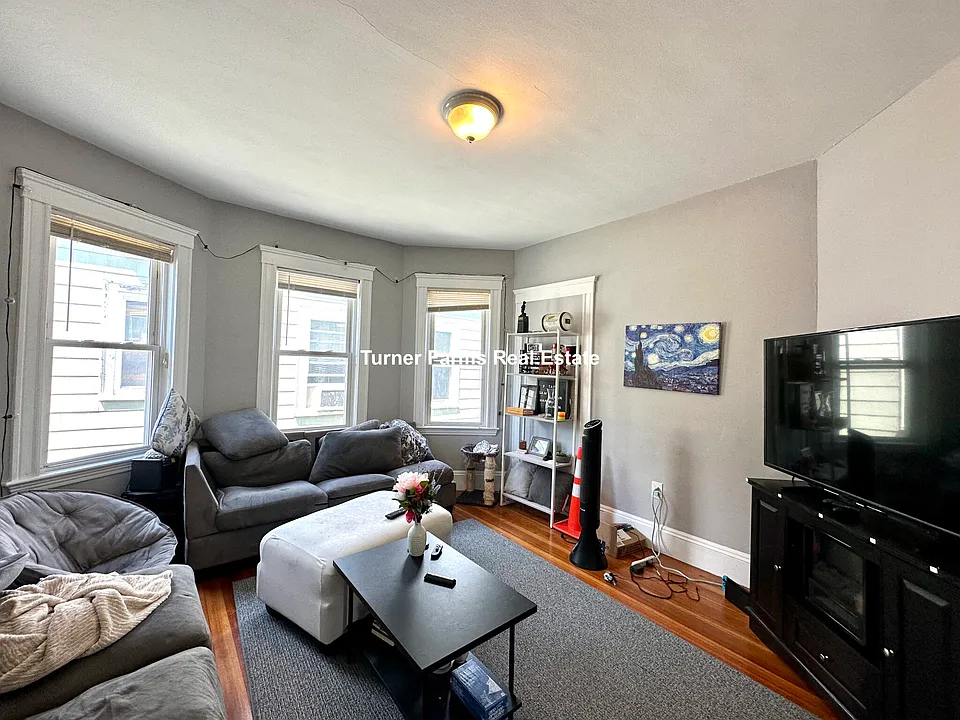 9 Taft St #3B