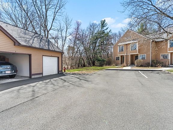 4th image of 575 Bridge Rd Unit 11-3