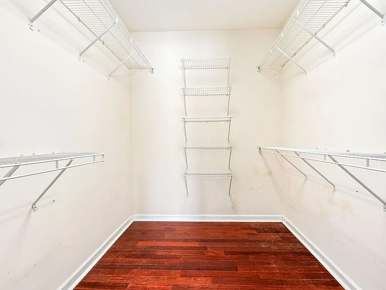 4264 Live Oak Dr — Photo 10