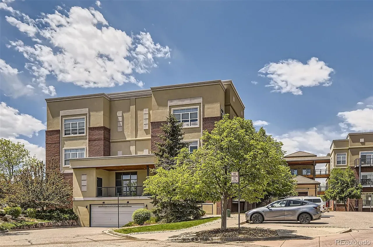 2 bed, 1254 sqft, $2,300 — Photo 1