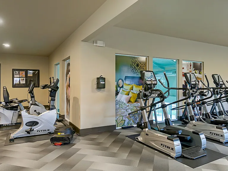 Woodland Commons — Photo 16