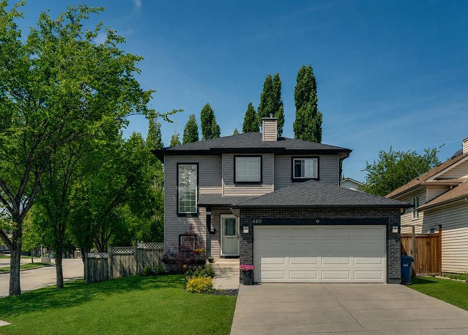 1st image of 480 Douglas Glen Point SE